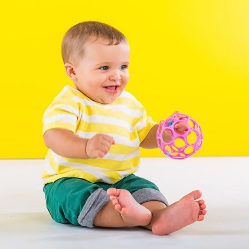 OBALL játék RATTLE 10cm dark pink 0hó+