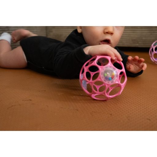 OBALL játék RATTLE 10cm dark pink 0hó+