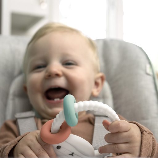 INGENUITY Szilikon rágóka bárány Soothing Sheppy™ 3hó+
