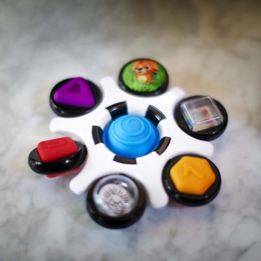 BABY EINSTEIN  Érzékszervi játék Curiosity Clutch™ 3hó+