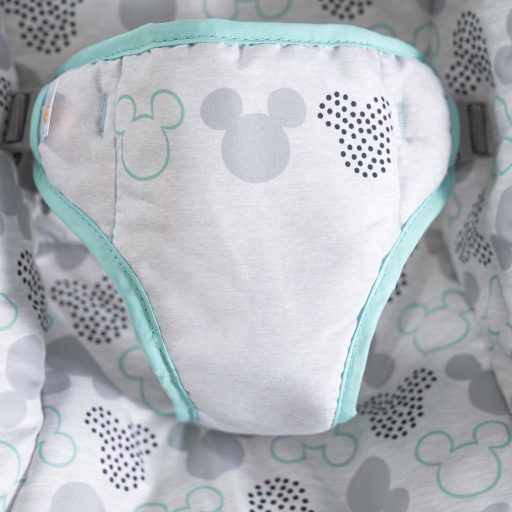 BRIGHT STARTS Rezgő pihenőszék dallamokkal Mickey Mouse Cloudscapes™ 0hó+, 9kg-ig
