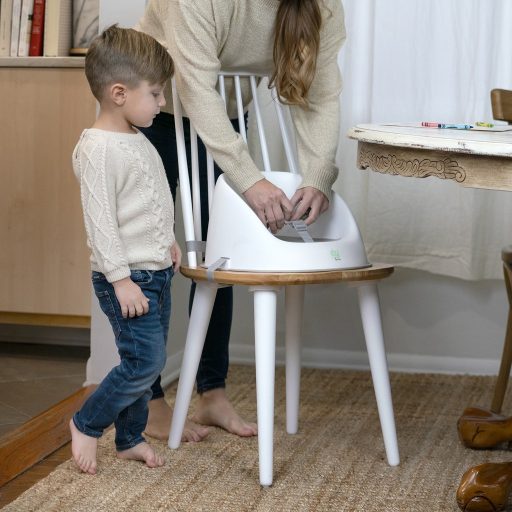 INGENUITY Ülésmagasító étkezőszkre Ity Simplicity Seat™ Easy Clean Booster Oat 15 kg-ig