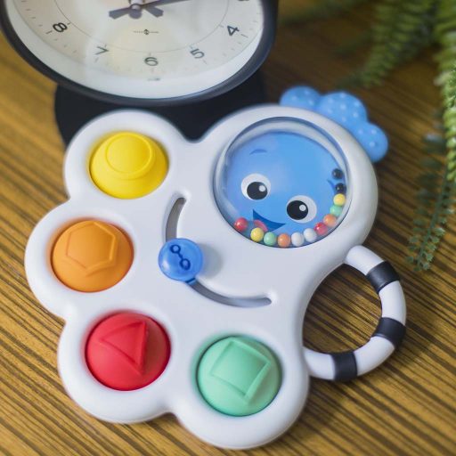 BABY EINSTEIN Játék érzékszervi csörgő és rágóka Opus's Shape Pops™ 3hó+