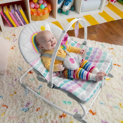 BRIGHT STARTS Rezgő hintaszék Rosy Rainbow™ 0hó+  18 kg-ig