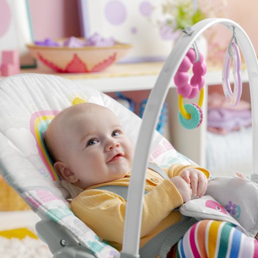 BRIGHT STARTS Rezgő hintaszék Rosy Rainbow™ 0hó+  18 kg-ig