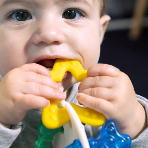 BABY EINSTEIN Rágóka Ocean Explorers Sea of Sensory™  3hó+