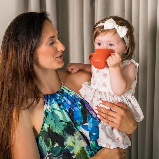 BABYONO Ergonómikus pohár fülekkel 120 ml világoskék 6hó+