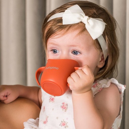 BABYONO Ergonómikus pohár fülekkel 120 ml világoskék 6hó+