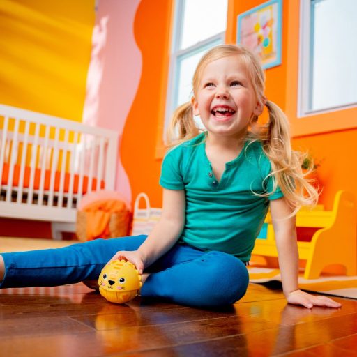 BRIGHT STARTS Gömb játék tigris és elefánt 6hó+