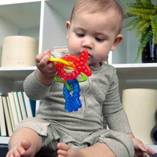 BABY EINSTEIN Rágóka 4db BPA mentes Cool Critters 3hó+