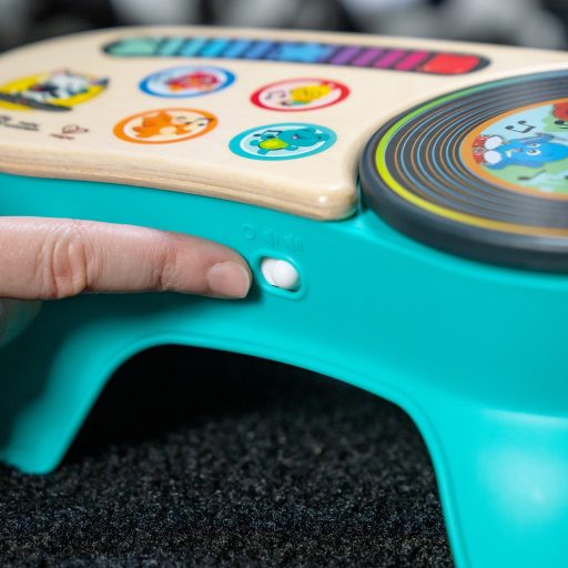 BABY EINSTEIN Zenélő játék Gramofón DJ Discovery™ Magic Touch™ HAPE 6hó+