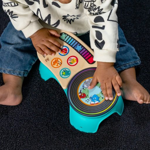 BABY EINSTEIN Zenélő játék Gramofón DJ Discovery™ Magic Touch™ HAPE 6hó+