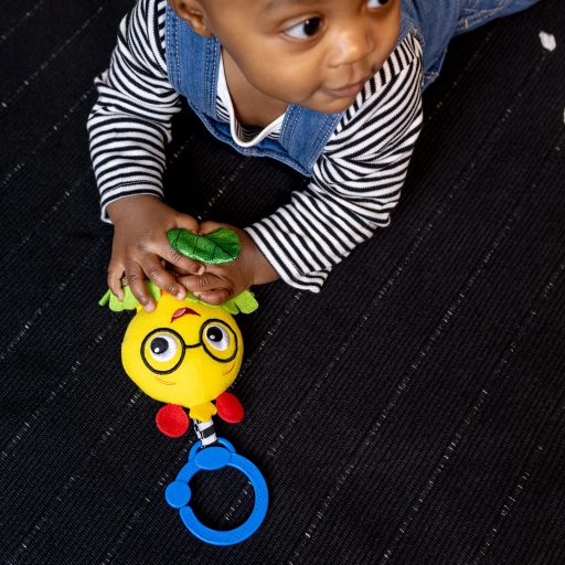 BABY EINSTEIN Játék csörgővel C-karikán u Cal-a-Puller™ 0hó+