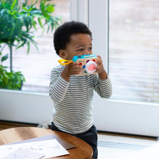 BABY EINSTEIN Interaktív játék hanggal fényképezőgép HAPE 6hó+
