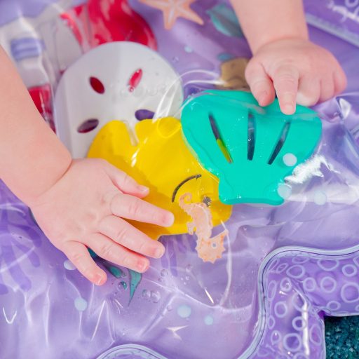 DISNEY BABY Vizes játszószőnyeg The Little Mermaid Sea Treasures™ 37x45 cm 0m+