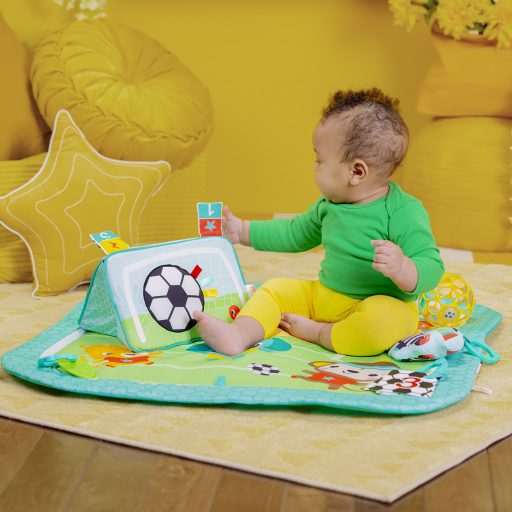 BRIGHT STARTS Játszószőnyeg játékhíddal és aktivitással Oball Gyp & Kick™ 0hó+