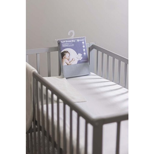 PETITE&MARS Vízhatlan lepedő Soft Dream Dry 120 x 60 White