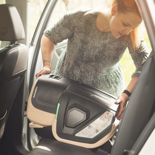 PETITE&MARS Autósülés Flex Pro i-Size Black Air 100-150 cm (15-36 kg)