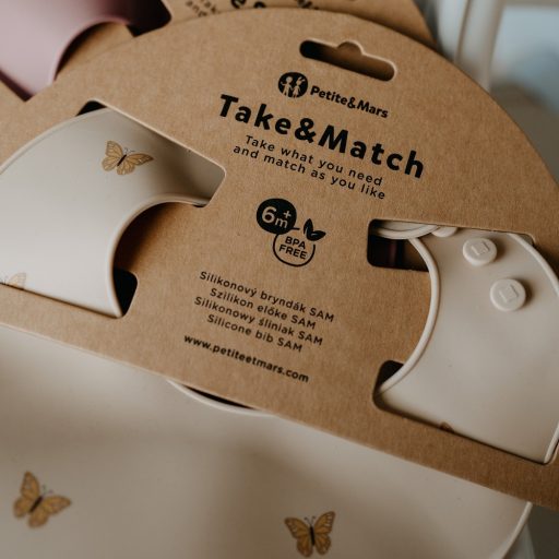 PETITE&MARS Szilikon előke Take&Match Desert Sand 6m+