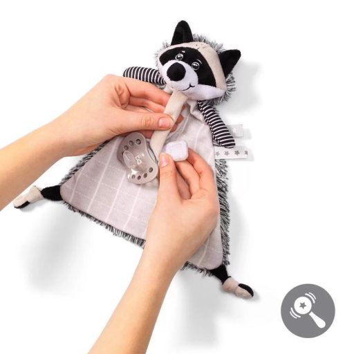 BABYONO Mazlíček cumisüveg tartóval mosómedve Rocky 20x24 cm