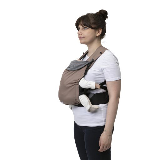 CHICCO Skin Fit - Warm Beige gyermek hordozó