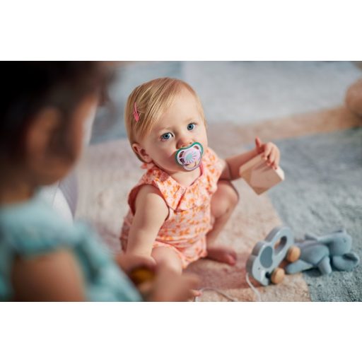 Philips AVENT SCF086/04 Játszócumi Ultra air Mintás 0-6hó napocska, 1 db