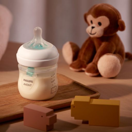 Philips AVENT Natural Response cumisüveg AirFree szeleppel 125 ml, 0m+