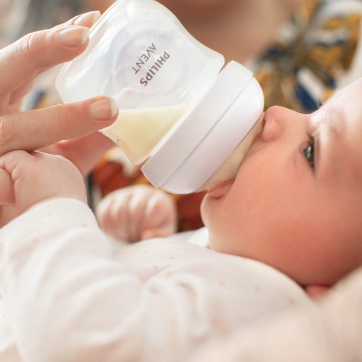 Philips AVENT Natural Response cumisüveg 125 ml, 0m+
