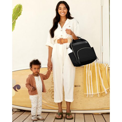 SKIP HOP Táska pelenkázó/hátizsák Envi-Luxe Black