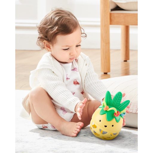 SKIP HOP Chrastítko Farmstand Roll-Around Ananász 3m+