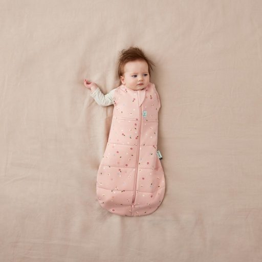 ERGOPOUCH Bebújós és alvózsák 2 az 1-ben Cocoon Daisies 0-3 h, 3-6 kg, 2,5 tog