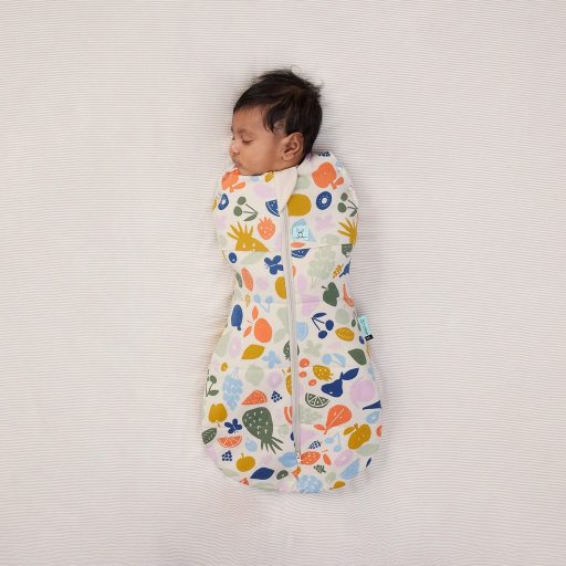 ERGOPOUCH Pólya és hálózsák 2 az 1-ben Cocoon Fruit Salad 6-12 hónap, 8-10 kg, 2,5 tog