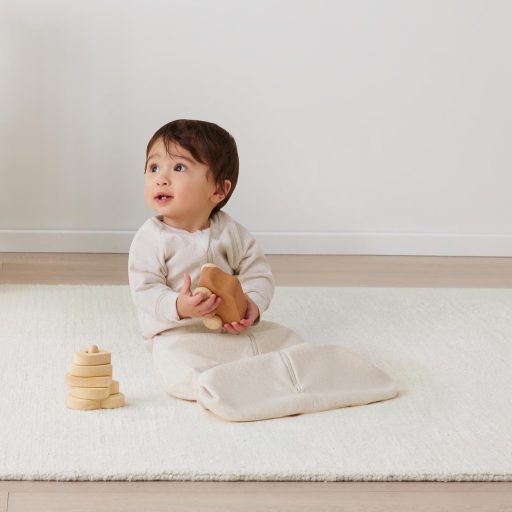 ERGOPOUCH Alvózsák ujjakkal, organikus pamut Jersey Oatmeal Marle 3-12 hó, 6-10 kg, 1 tog