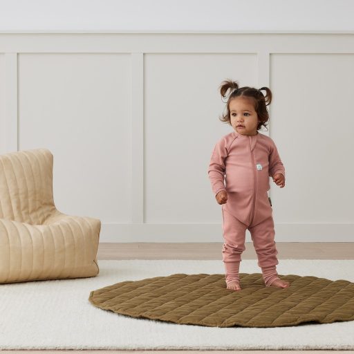 ERGOPOUCH Aludni való overall organikus pamut Layers Rose 3-6 h, 6-8 kg, 1 tog